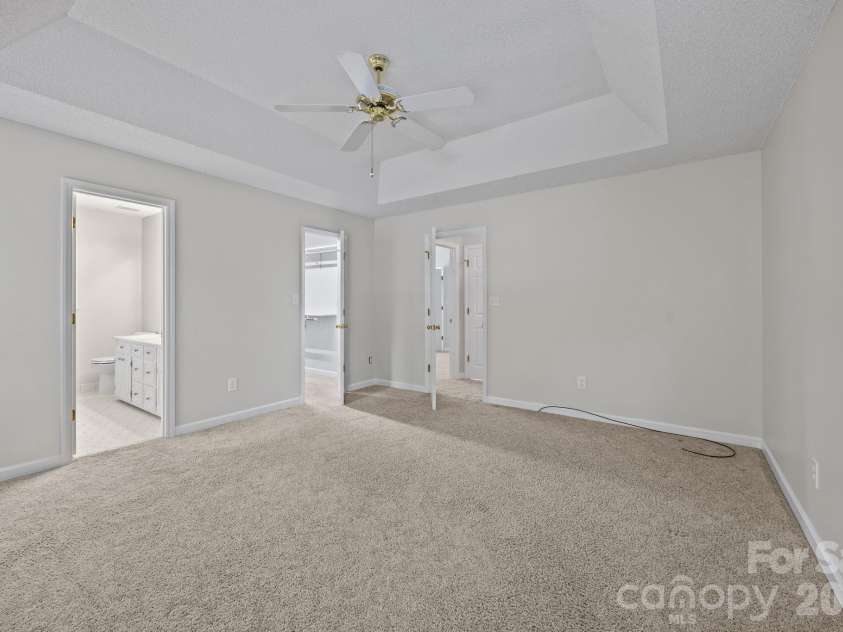 11331 Mendora Drive, Charlotte, NC 28215.  MLS# CAR4376257, YatesRealty ID 17464. 