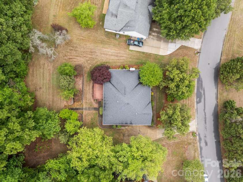 11331 Mendora Drive, Charlotte, NC 28215.  MLS# CAR4376257, YatesRealty ID 17464. 