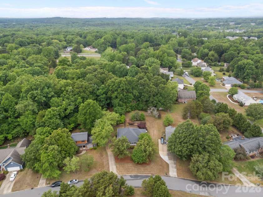 11331 Mendora Drive, Charlotte, NC 28215.  MLS# CAR4376257, YatesRealty ID 17464. 