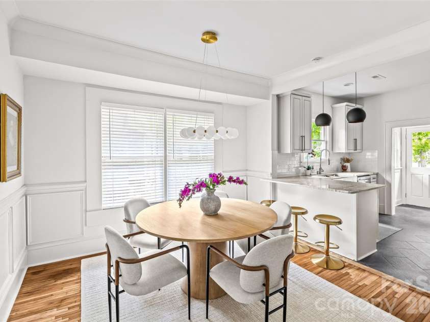 1827 Thomas Avenue, Charlotte, NC 28205.  MLS# CAR4362609, YatesRealty ID 17465. 