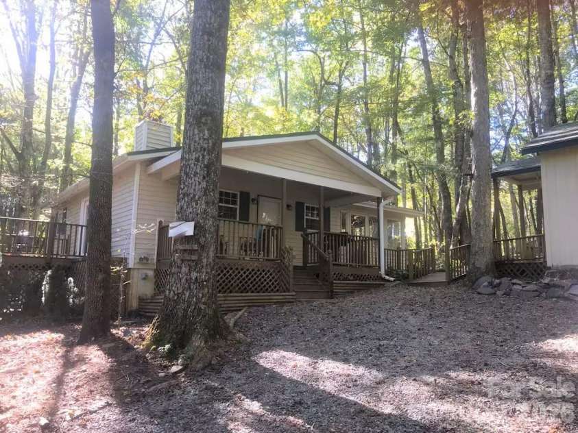 73 Pine Road, Rosman, NC 28772.  MLS# CAR4359856, YatesRealty ID 17466. 