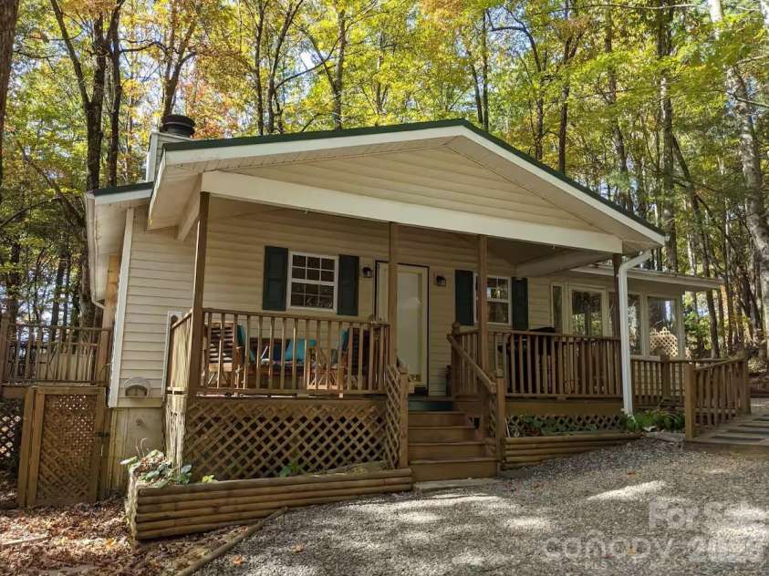 73 Pine Road, Rosman, NC 28772.  MLS# CAR4359856, YatesRealty ID 17466. 