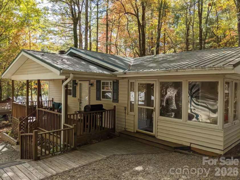 73 Pine Road, Rosman, NC 28772.  MLS# CAR4359856, YatesRealty ID 17466. 