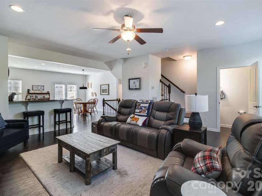 3022 Potomac River Parkway, Charlotte, NC 28217.  MLS# CAR4345412, YatesRealty ID 17467. 