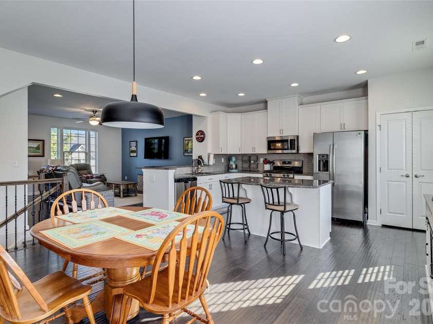 3022 Potomac River Parkway, Charlotte, NC 28217.  MLS# CAR4345412, YatesRealty ID 17467. 