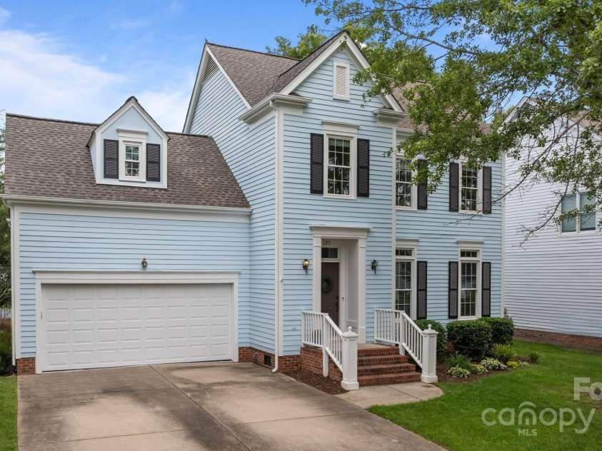 720 Camaross Drive, Charlotte, NC 28270.  MLS# CAR4264679, YatesRealty ID 17467. 