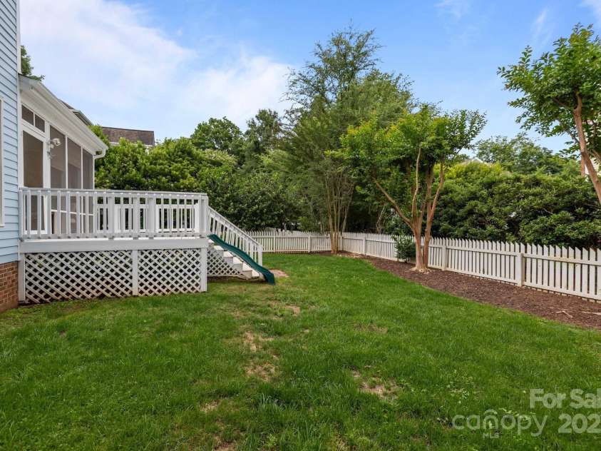 720 Camaross Drive, Charlotte, NC 28270.  MLS# CAR4264679, YatesRealty ID 17467. 