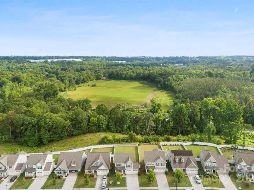 2104 New Hope Branch Way, Belmont, NC 28012.  MLS# CAR4258041, YatesRealty ID 17468. 