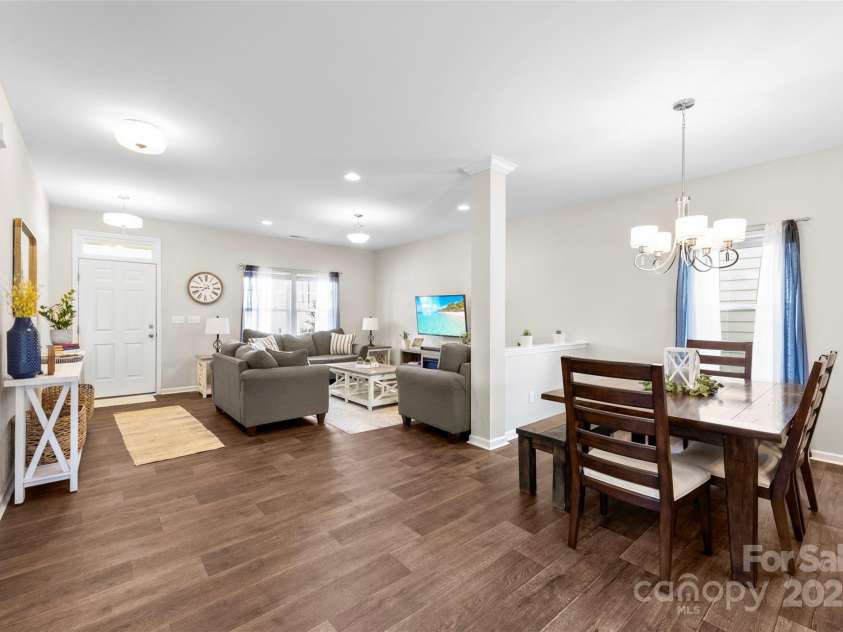 2104 New Hope Branch Way, Belmont, NC 28012.  MLS# CAR4258041, YatesRealty ID 17468. 