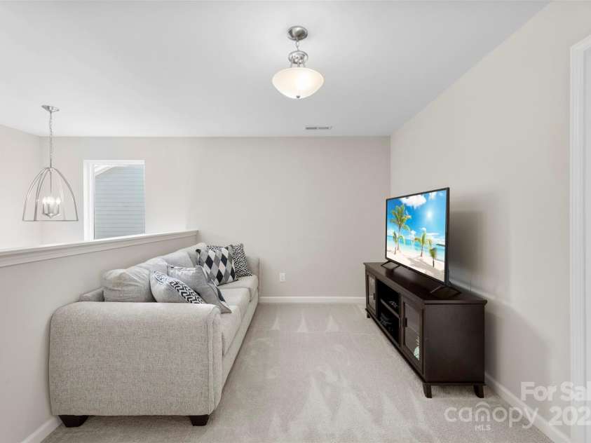 2104 New Hope Branch Way, Belmont, NC 28012.  MLS# CAR4258041, YatesRealty ID 17468. 