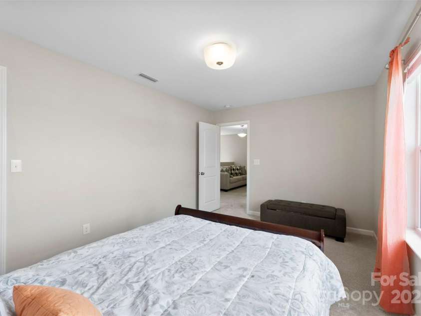 2104 New Hope Branch Way, Belmont, NC 28012.  MLS# CAR4258041, YatesRealty ID 17468. 