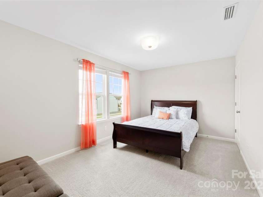 2104 New Hope Branch Way, Belmont, NC 28012.  MLS# CAR4258041, YatesRealty ID 17468. Secondary Bedroom