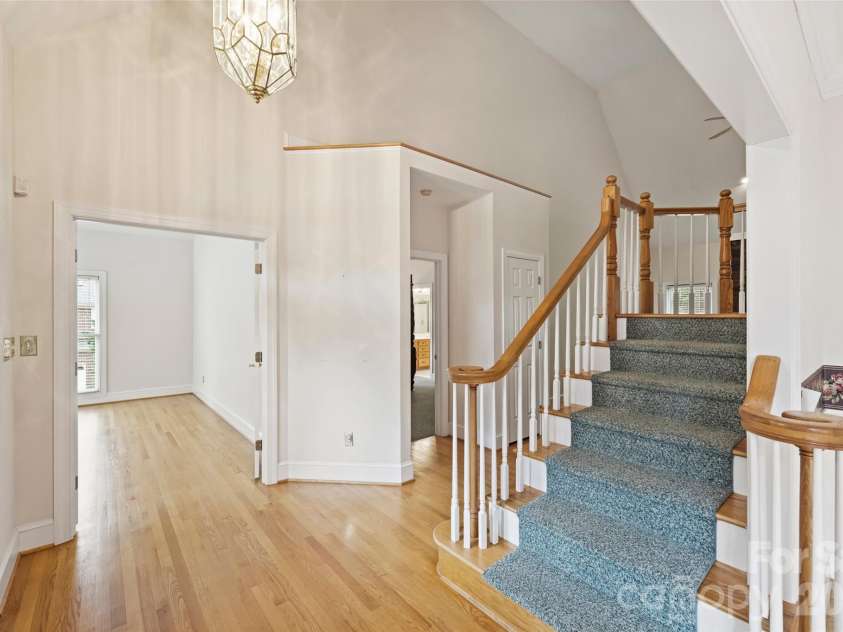 144 Pin Oak Lane, Mooresville, NC 28117.  MLS# CAR4362153, YatesRealty ID 17469. 
