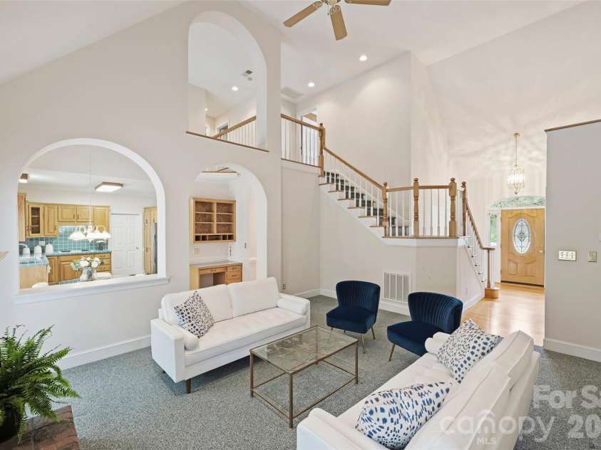 144 Pin Oak Lane, Mooresville, NC 28117.  MLS# CAR4362153, YatesRealty ID 17469. 