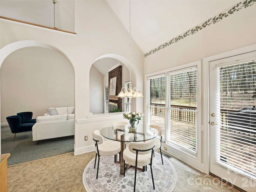 144 Pin Oak Lane, Mooresville, NC 28117.  MLS# CAR4362153, YatesRealty ID 17469. 