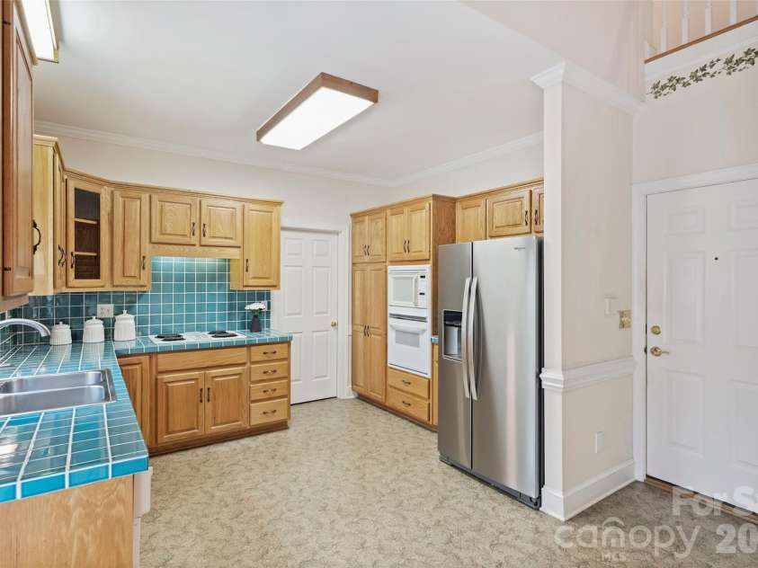 144 Pin Oak Lane, Mooresville, NC 28117.  MLS# CAR4362153, YatesRealty ID 17469. 
