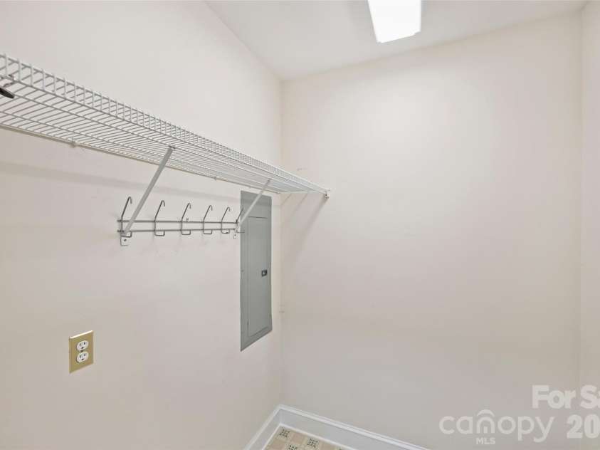 144 Pin Oak Lane, Mooresville, NC 28117.  MLS# CAR4362153, YatesRealty ID 17469. 