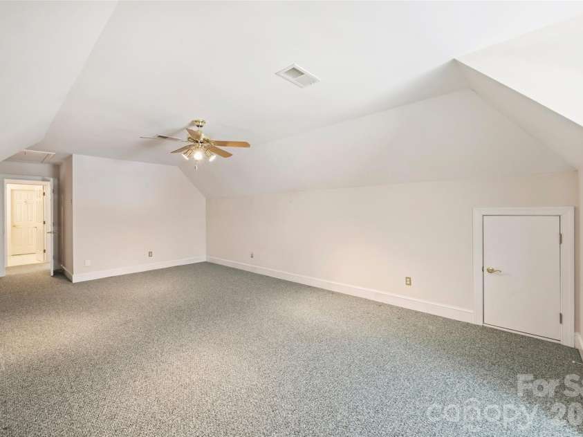 144 Pin Oak Lane, Mooresville, NC 28117.  MLS# CAR4362153, YatesRealty ID 17469. 