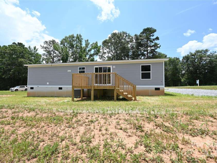 1187 Renno Road, Clinton, SC 29325.  MLS# CAR4257960, YatesRealty ID 1747. 