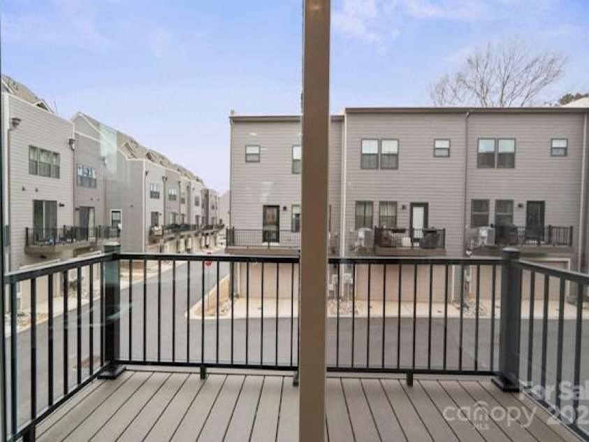 3750 Ellington Street, Charlotte, NC 28211.  MLS# CAR4231841, YatesRealty ID 1747. 