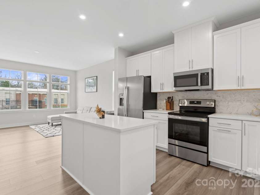 3750 Ellington Street, Charlotte, NC 28211.  MLS# CAR4231841, YatesRealty ID 1747. 