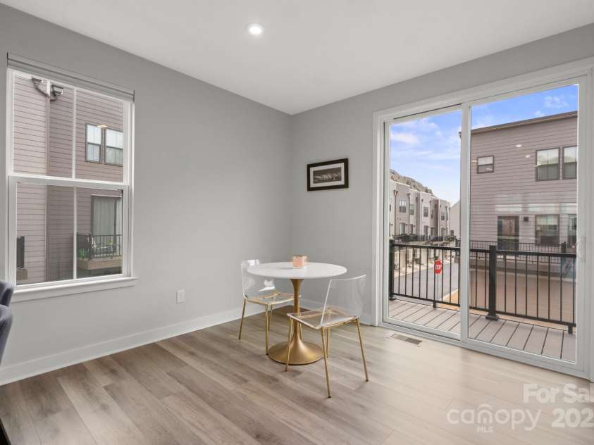 3750 Ellington Street, Charlotte, NC 28211.  MLS# CAR4231841, YatesRealty ID 1747. 