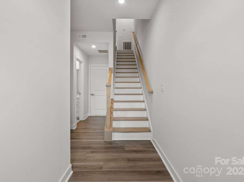 3750 Ellington Street, Charlotte, NC 28211.  MLS# CAR4231841, YatesRealty ID 1747. 