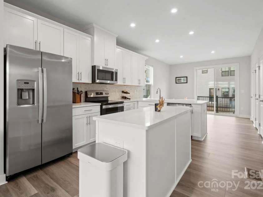 3750 Ellington Street, Charlotte, NC 28211.  MLS# CAR4231841, YatesRealty ID 1747. 