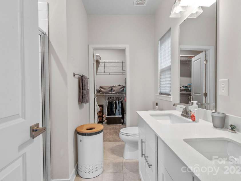 3750 Ellington Street, Charlotte, NC 28211.  MLS# CAR4231841, YatesRealty ID 1747. 