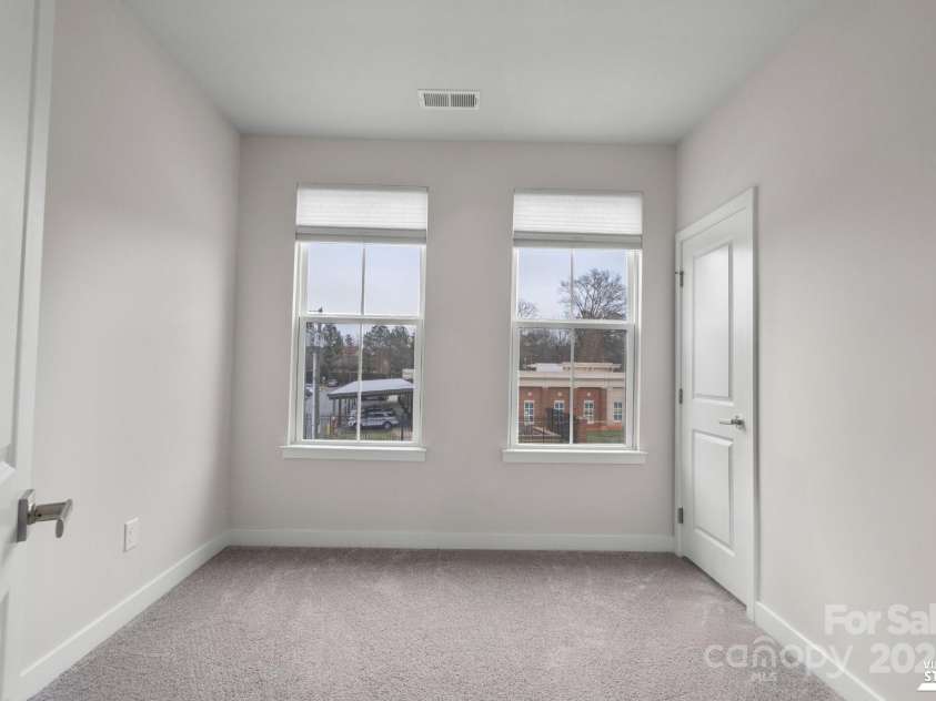 3750 Ellington Street, Charlotte, NC 28211.  MLS# CAR4231841, YatesRealty ID 1747. 