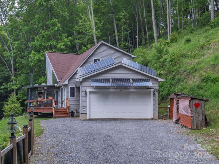 1185 Mule Stomp Road, Clyde, NC 28721.  MLS# CAR4210428, YatesRealty ID 17471. 