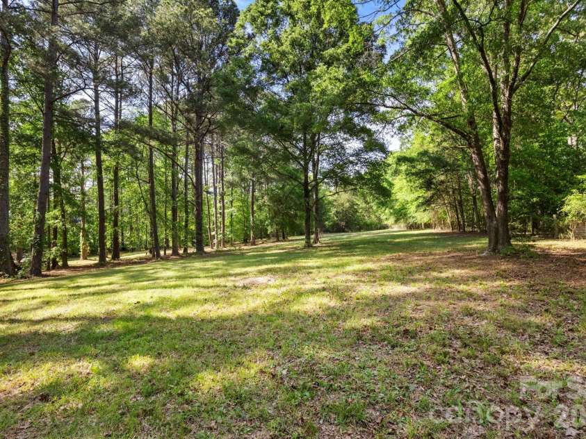 4386 Ivywoods Drive, Rock Hill, SC 29732.  MLS# CAR4370234, YatesRealty ID 17472. 