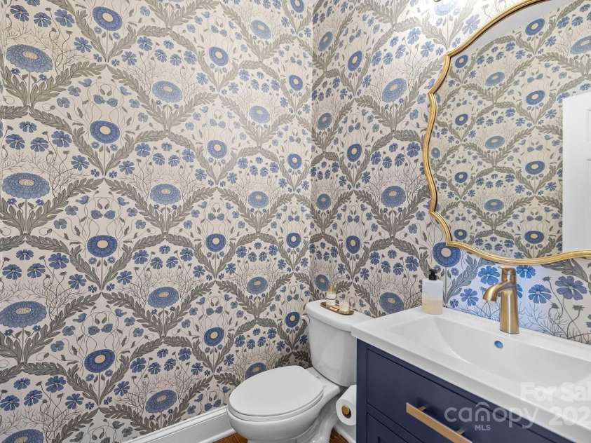 4622 Cotton Creek Drive, Charlotte, NC 28226.  MLS# CAR4259708, YatesRealty ID 17472. 