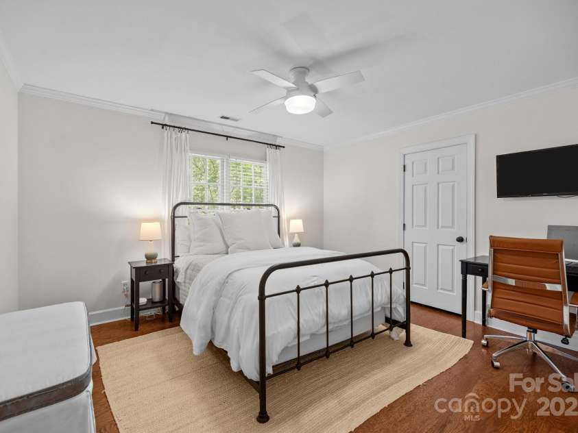 4622 Cotton Creek Drive, Charlotte, NC 28226.  MLS# CAR4259708, YatesRealty ID 17472. 