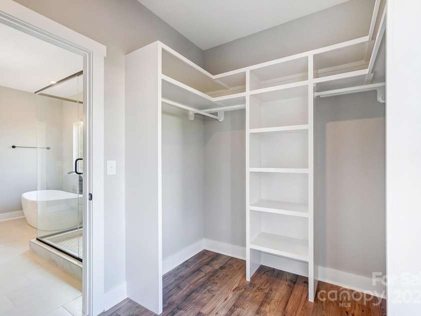 1204 Sage Pine Circle, Clover, SC 29710.  MLS# CAR4241389, YatesRealty ID 17473. Primary Closet