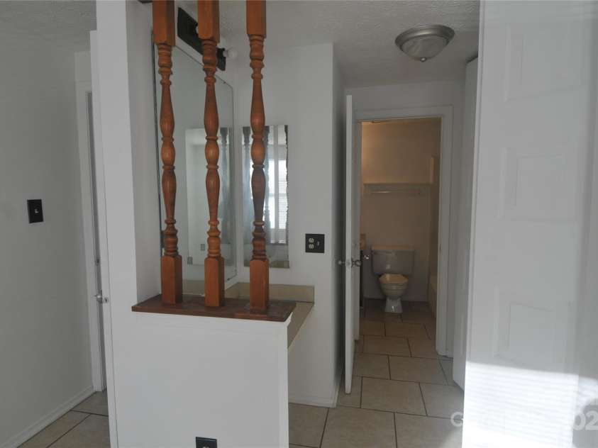 9432-D Lexington Circle, Charlotte, NC 28213.  MLS# CAR4332277, YatesRealty ID 17473. Access to bath from 2nd bedroom upstairs