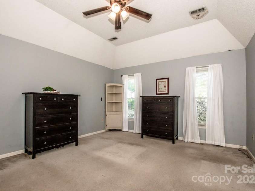 11024 Hunters Trace None, Charlotte, NC 28262.  MLS# CAR4248573, YatesRealty ID 17475. 