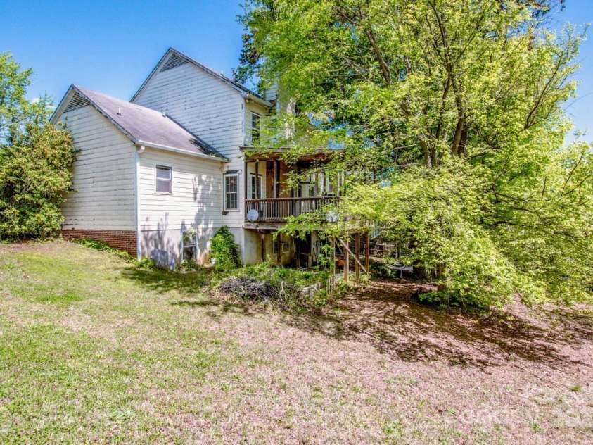 11024 Hunters Trace None, Charlotte, NC 28262.  MLS# CAR4248573, YatesRealty ID 17475. 