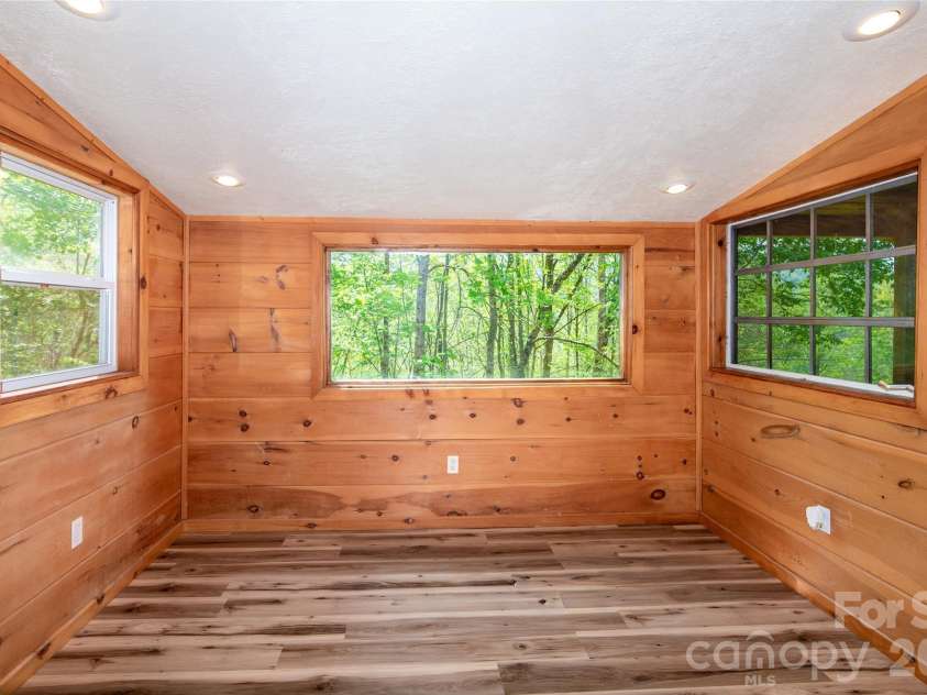 298 Timbuktu Road, Sylva, NC 28779.  MLS# CAR4374414, YatesRealty ID 17476. 