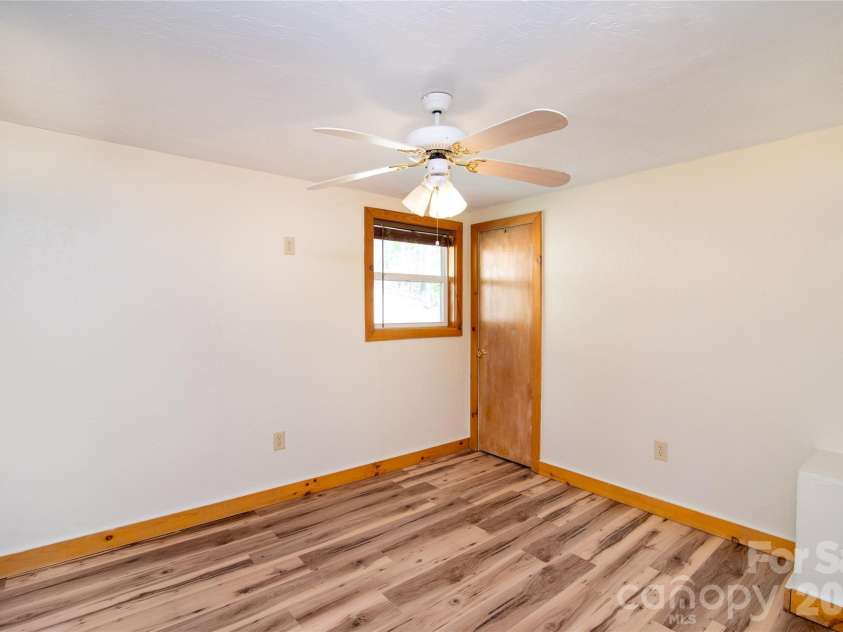 298 Timbuktu Road, Sylva, NC 28779.  MLS# CAR4374414, YatesRealty ID 17476. 