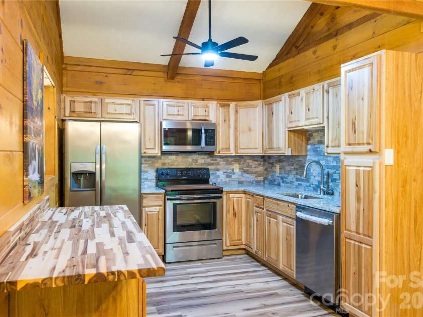 298 Timbuktu Road, Sylva, NC 28779.  MLS# CAR4374414, YatesRealty ID 17476. 