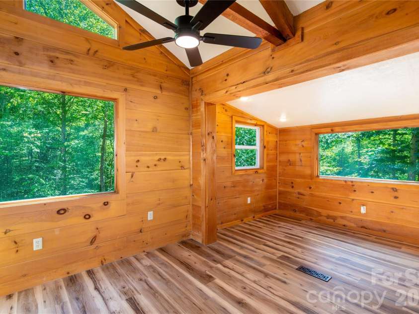 298 Timbuktu Road, Sylva, NC 28779.  MLS# CAR4374414, YatesRealty ID 17476. 