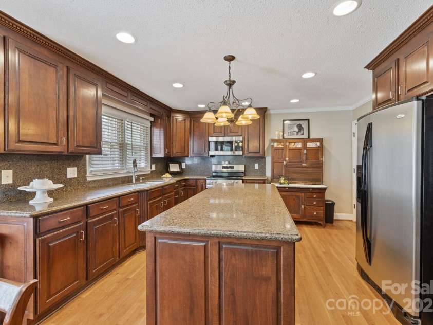 3500 Sunningdale Lane, Statesville, NC 28625.  MLS# CAR4265945, YatesRealty ID 17476. 