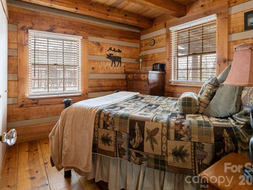119 Old Salem Branch Drive, Alexander, NC 28701.  MLS# CAR4372909, YatesRealty ID 17477. 