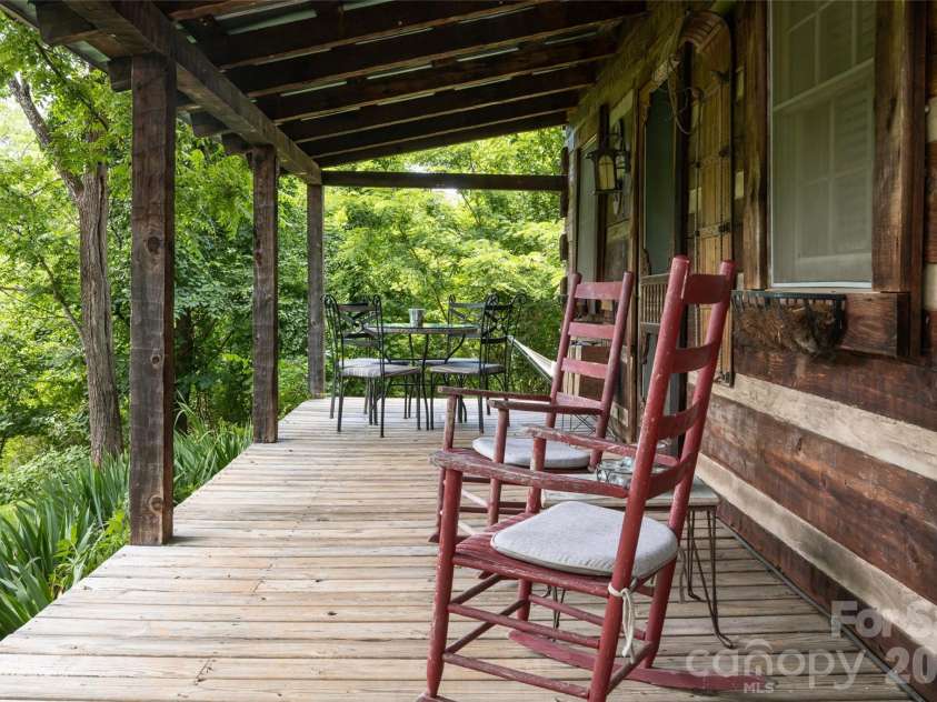 119 Old Salem Branch Drive, Alexander, NC 28701.  MLS# CAR4372909, YatesRealty ID 17477. 