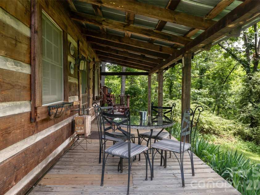 119 Old Salem Branch Drive, Alexander, NC 28701.  MLS# CAR4372909, YatesRealty ID 17477. 
