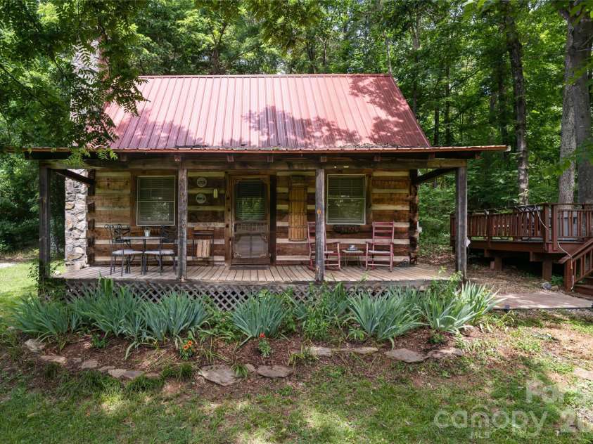 119 Old Salem Branch Drive, Alexander, NC 28701.  MLS# CAR4372909, YatesRealty ID 17477. 