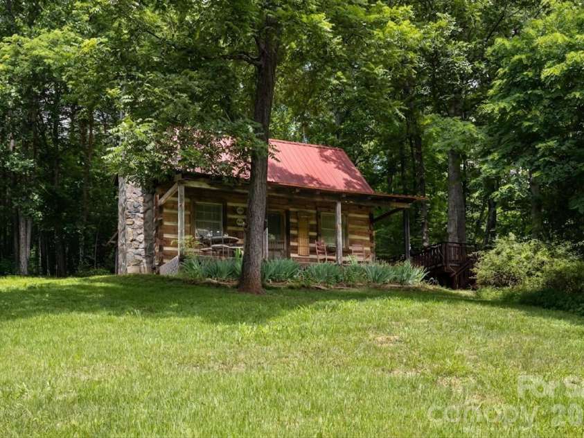119 Old Salem Branch Drive, Alexander, NC 28701.  MLS# CAR4372909, YatesRealty ID 17477. 