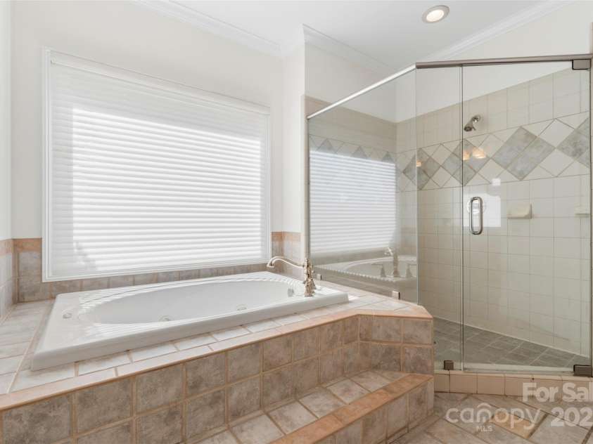 15216 Ballantyne Country Club Drive, Charlotte, NC 28277.  MLS# CAR4262729, YatesRealty ID 17478. 
