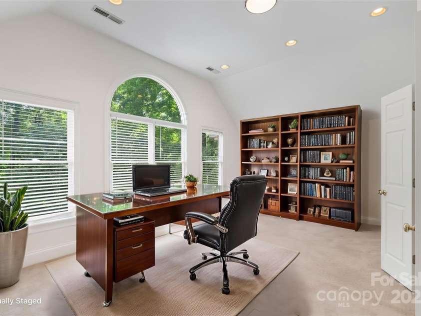 15216 Ballantyne Country Club Drive, Charlotte, NC 28277.  MLS# CAR4262729, YatesRealty ID 17478. 